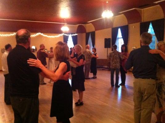 Eric Singer teaching a smooth waltz class