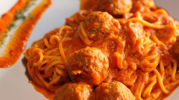 Spaghetti & Meatballs