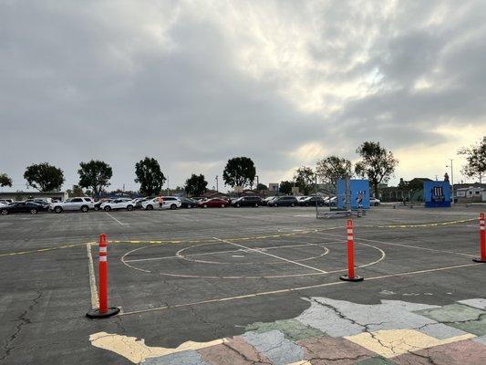 Cars all lined up for food distribution