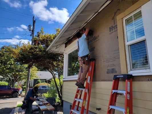 New Hardie siding and trim on a classic home in Sellwood.