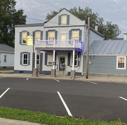 Main Street Saloon