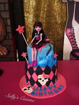 Monster High Cake