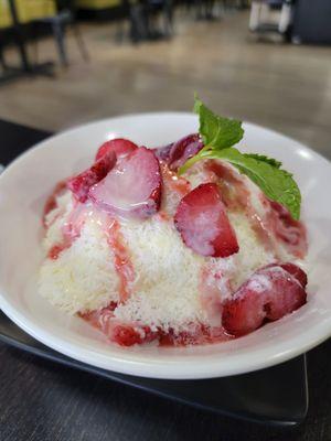 Strawberry Bingsoo