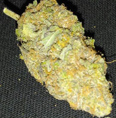 Gelato flower strain http://deliveryservicemarijuana.com/gelato/