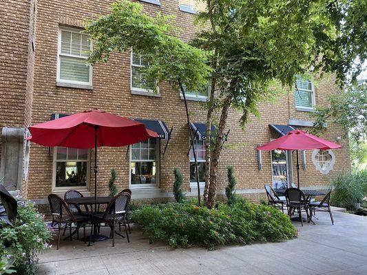 Patio seating for the Cuvée restaurant. Great day for a coffee.