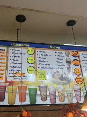 Menu  Licuados y Nieves Milkshakes and Ice Creams