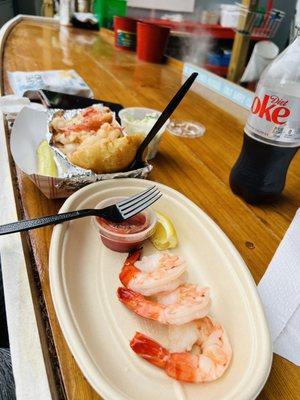 Gluten free bun lobster roll with shrimp