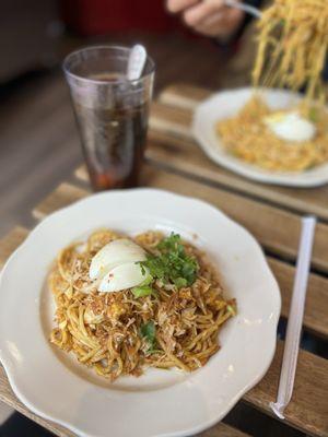 Yellow Noodle with Chicken and Boiled Egg