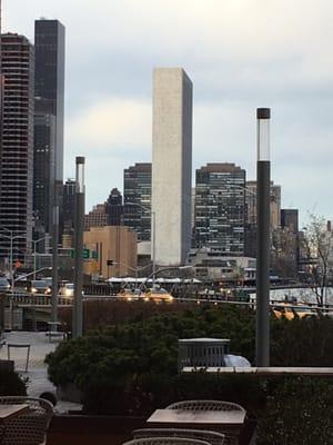 United Nations Building during rush hour.