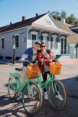 The bikes my girlfriend and I rented from Flambeaux came conveniently with a basket and lock!