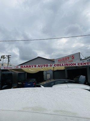 Harry's Automotive and Collision Repair