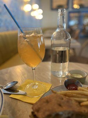 Limoncello spritz