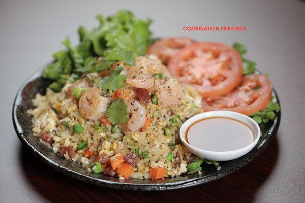 COMBINATION FRIED RICE  (COM CHIEN THAP CAM)