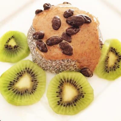 Indulge in 220 calories of pure Superfoods- Signature Chia espresso Pudding + Dark chocolate berries + kiwi #MyCleanMeals