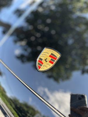 Porsche logo