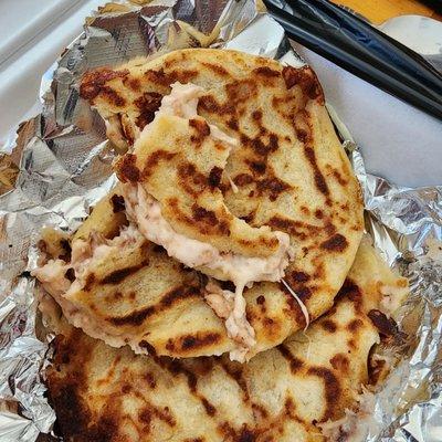 I know what a good pupusa is and let me tell you this did not disappoint. Delicious. Fresh.