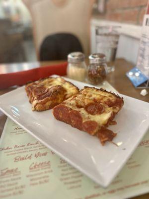 Detroit Pizza Pub