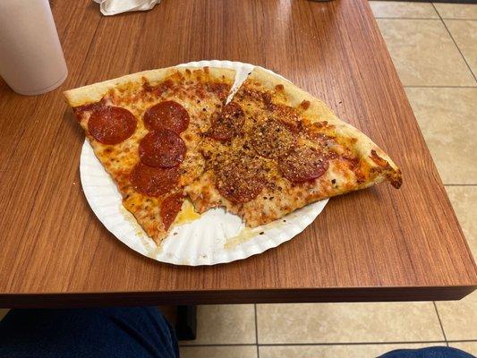 Pepperoni pizza