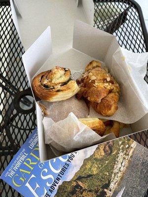 Almond croissant, spinach wheel, almond chocolate croissant, ham and cheese and honey and walnut! All delicious