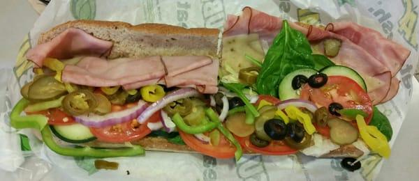 The Black Forest Ham Footlong Sub (4/21/16) Lots of vegistables!