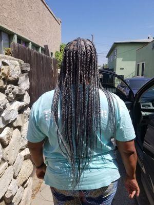 Knotless box braids