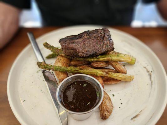 Steak and potatoes