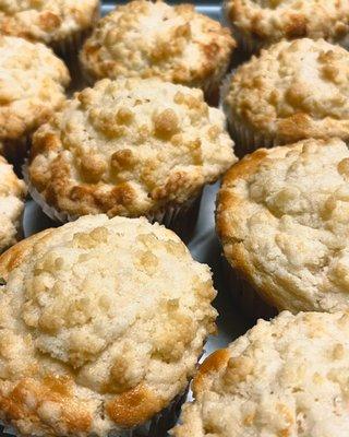 Blueberry Crumble Cupcake