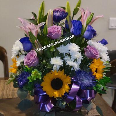 Chona's Flower Shop & Gifts