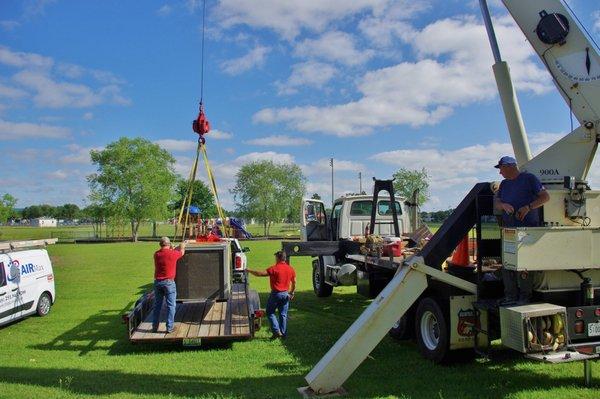 Preparing equipment for lift.