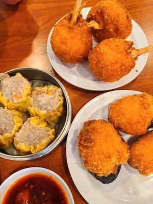 Dimsum: xiu mai, shrimp balls, shrimps with eggplants- 4.5 stars