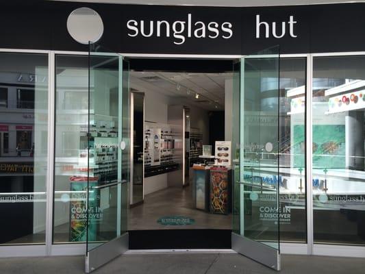 Welcome to Sunglass Hut!