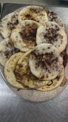 Pupusas Revueltas Mixed