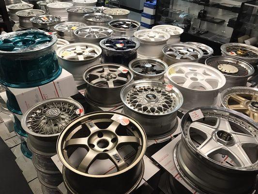 TONS of JDM Used Wheel sets in stock!