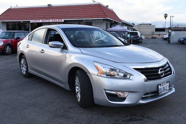 2015 Nissan Altima Automatic 4Dr Sedan with Low miles with 65K ready for sale, finance available also !