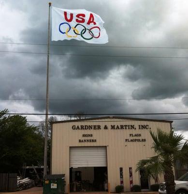 Gardner & Martin Flying the USA Olympic Flag 2012