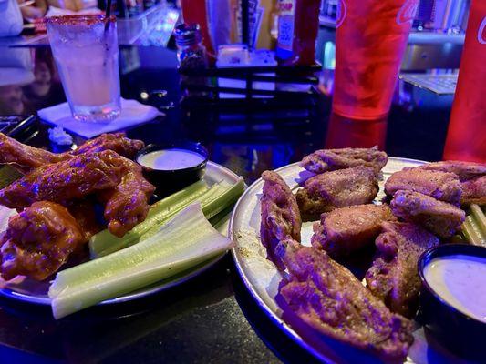 Pluckers Wing Bar - Alamo Ranch