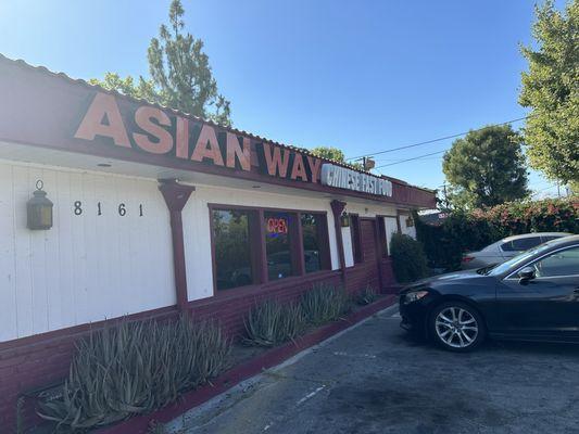 Restaurant Front