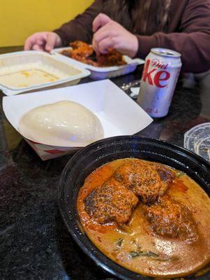 Ognobo stew with fufu