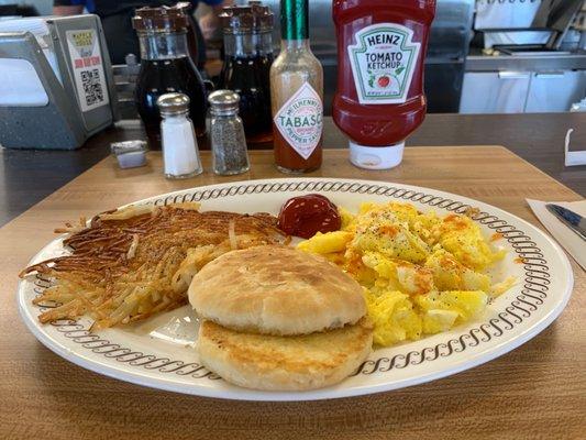 Biscuit scrambled eggs hash browns $4,25 !