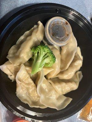 Steamed potstickers