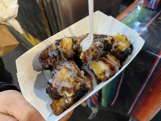 Fried bananas with condensed milk and chocolate