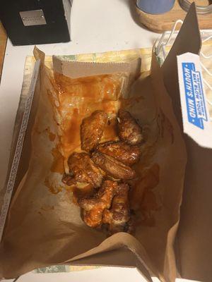 Buffalo Wings (1 short)