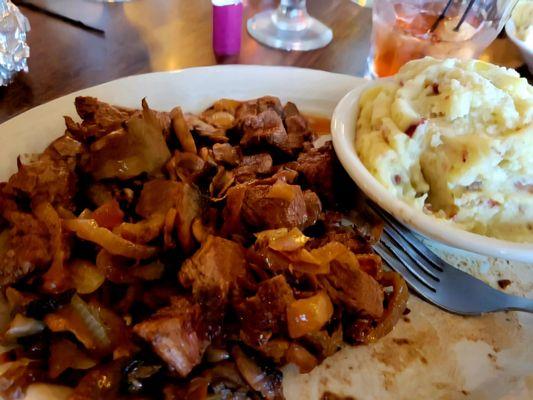 Tenderloin tips with onions and mushrooms and red garlic mashed potatoes