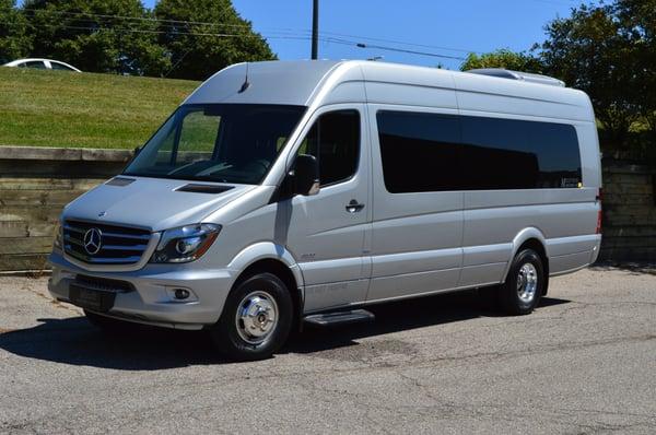 Mercedes-Benz Sprinter seating up to 14