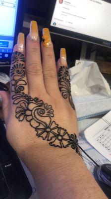 First time trying henna