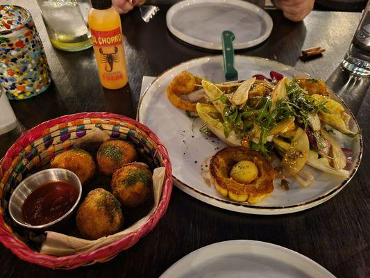 Arancini, salad