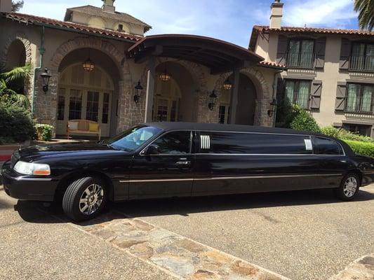 This is our 10 Passenger Stretch Limo. Lincoln Made!!! The luxurious ride for wine tours, B'Day Parties and Proms!