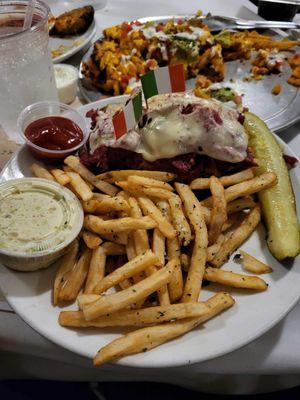 Ruben Sandwich, Cole slaw , fries