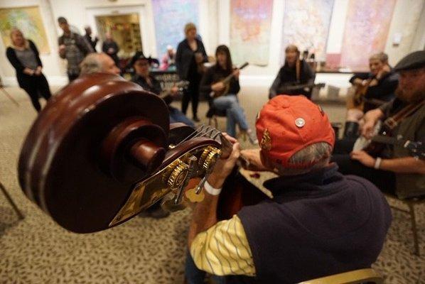 Bluegrass music in the ArtReach Gallery