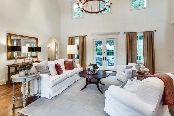 Beautiful Natural Light in this Forest Hills Living Room!